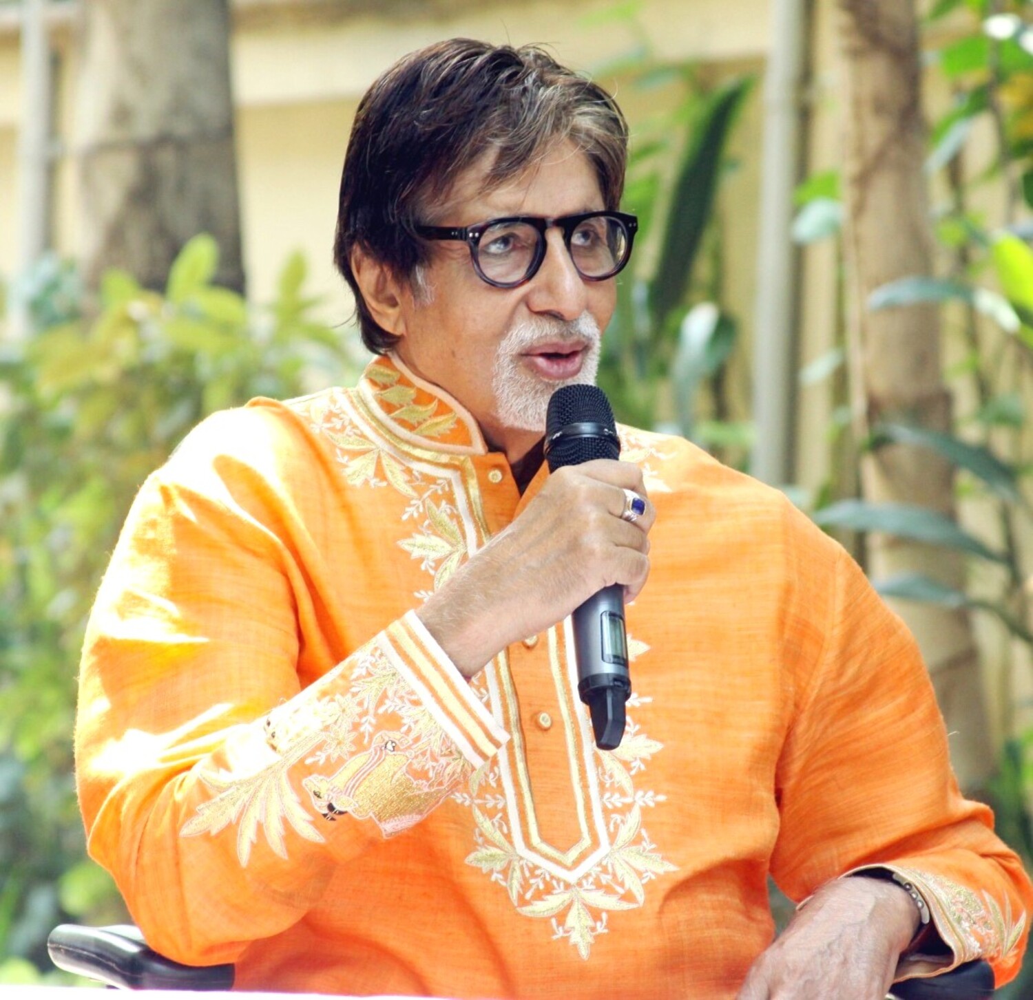 Bollywood Superstar Amitabh Bachchan Celebrates 72nd Birthday With The ...