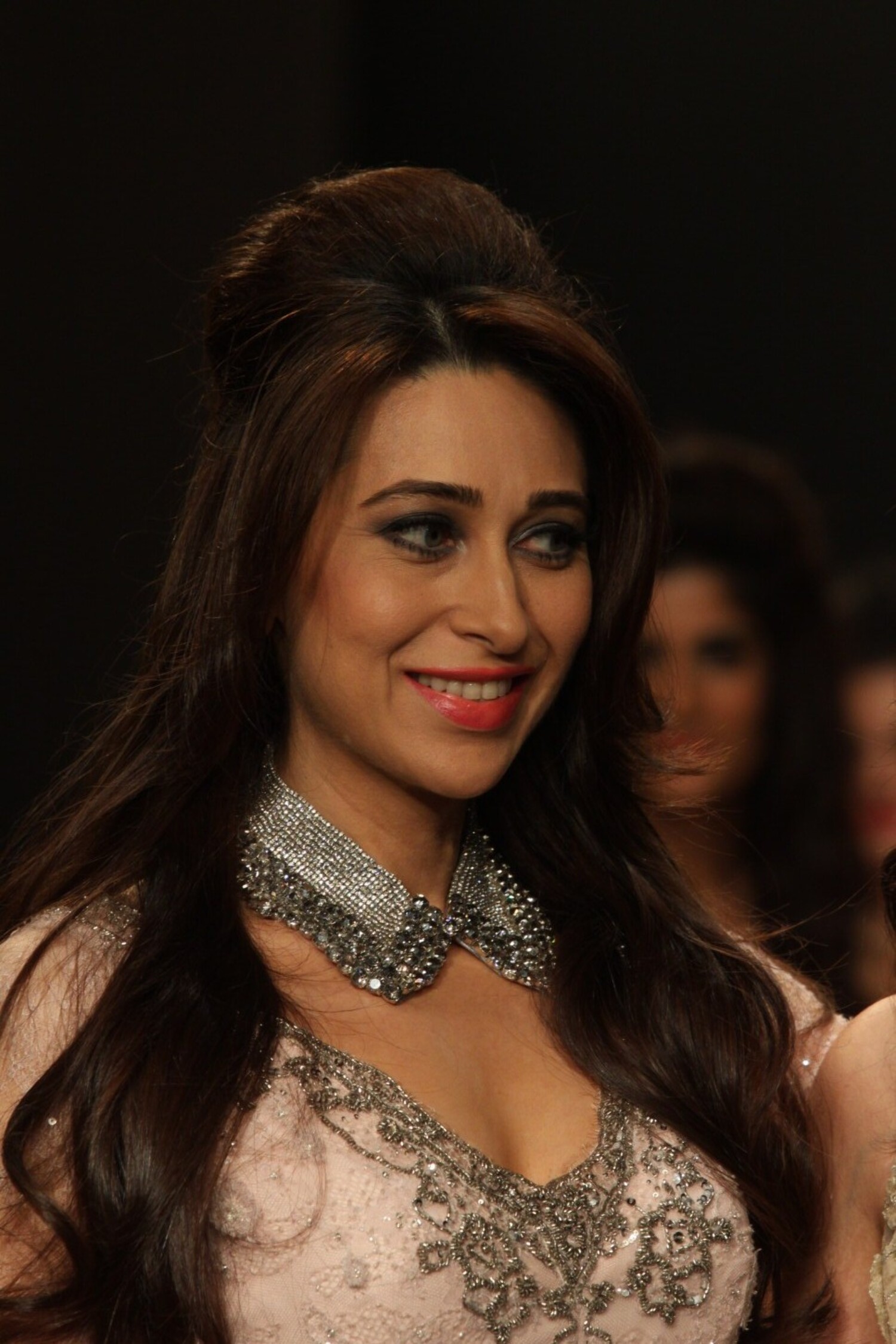 Karisma Kapoor walking the ramp for designer Shehlaa at LFW Summer Resort 2013 in Mumbai 9 - 3ax11jfoq6mt7zxz.D.0.Karisma-Kapoor-walking-the-ramp-for-designer-Shehlaa-at-LFW-Summer-Resort-2013-in-Mumbai--9-