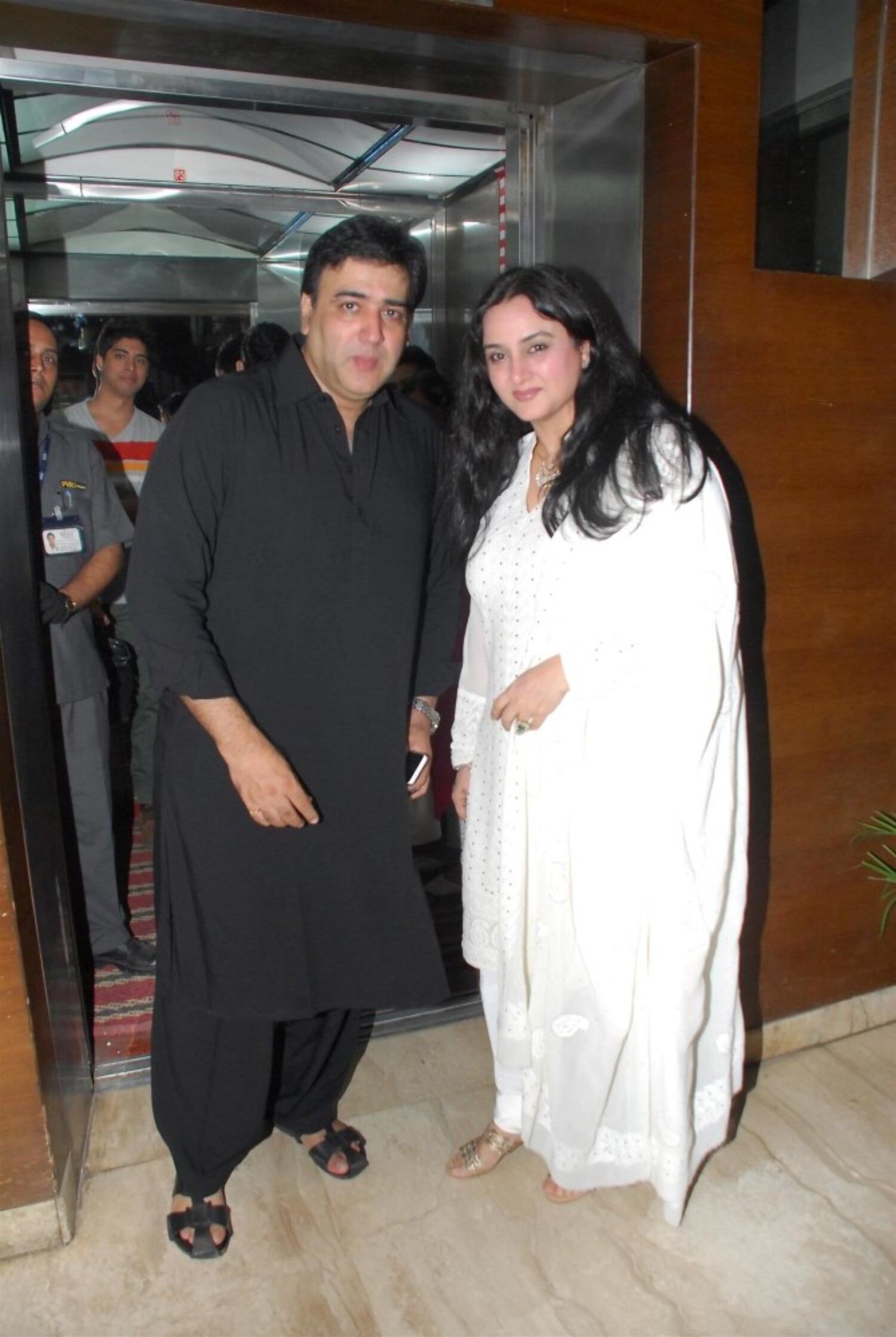 Farah with Sumeet Saigal at film Haider special screening hosted by