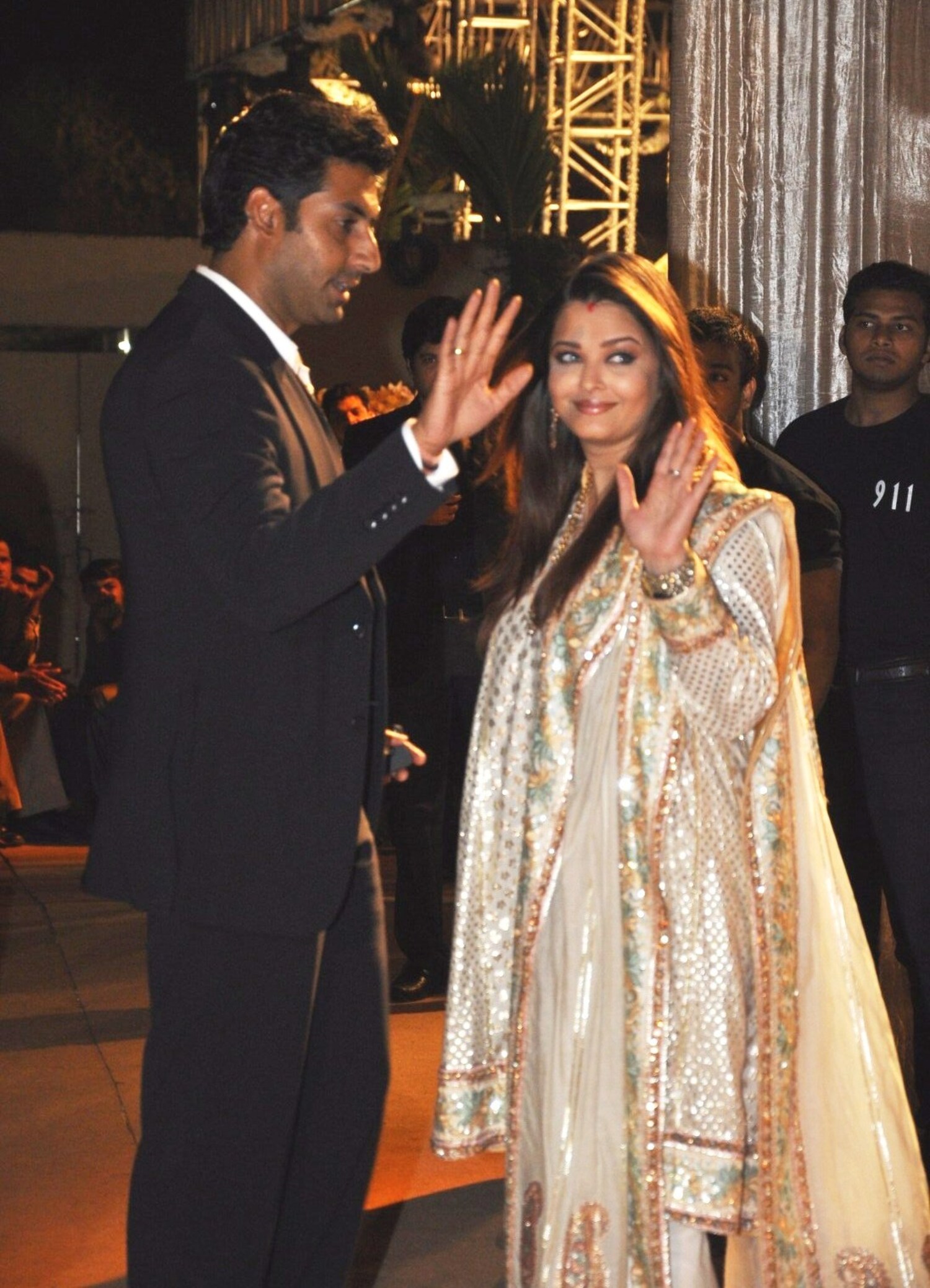 Abhishek Bachchan And Wife Aishwarya Rai Bachchan Leaving From The