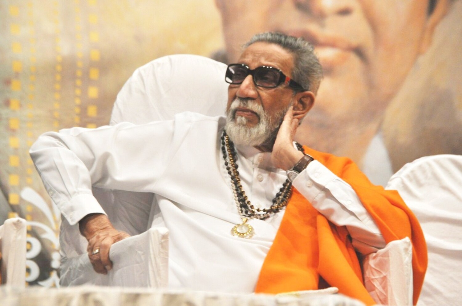 Shiv Sena Supremo Bal Thackeray at Master Dinanath ...