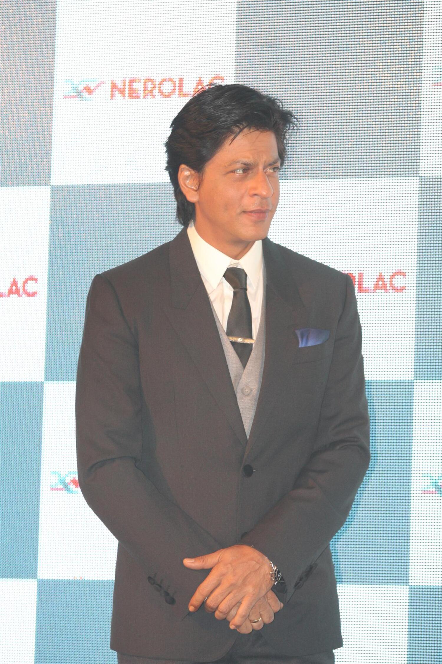Shah Rukh Khan At The Press Meet Announcing Him As The New Brand Ambassador For Kansai Nerolac 2790