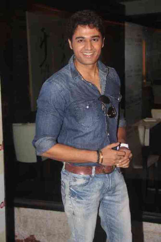 Gaurav Khanna : rediff bollywood photos - photo 3 from album indian tv