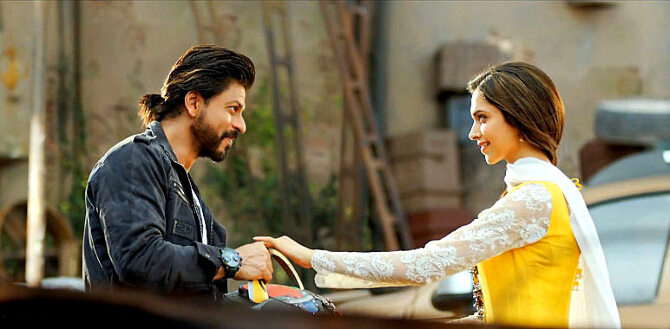 Deepika Padukone Shah Rukh Khan Happy New Year Movie Song Pic : deepika ...