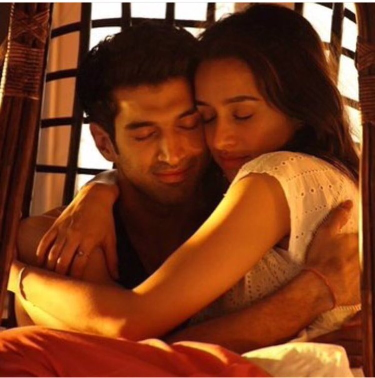 Aditya Roy Kapur and Shraddha Kapoor Still of Movie Ok Jaanu : shraddha ...