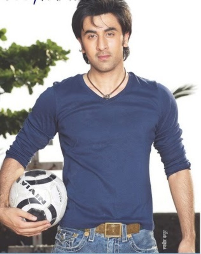 ranbir kapoor hot smiling pics pictures photos wallpapers photoshoot bollywood bold actor latest upcoming movies news gossips 2010