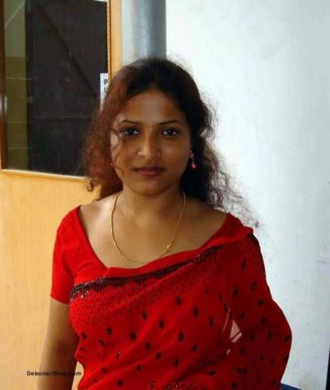 Hot Sexy Mallu Auntiy Gitanjali On Rediff Pages